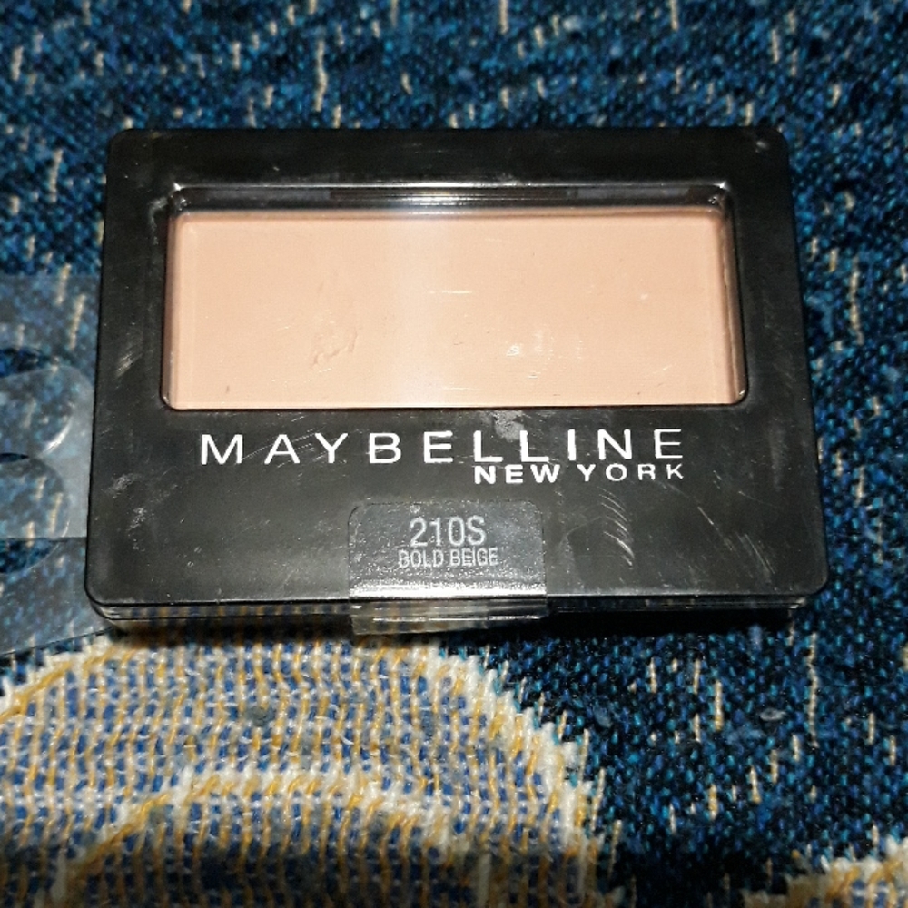 Loreal makeup - Picture 3 of 6